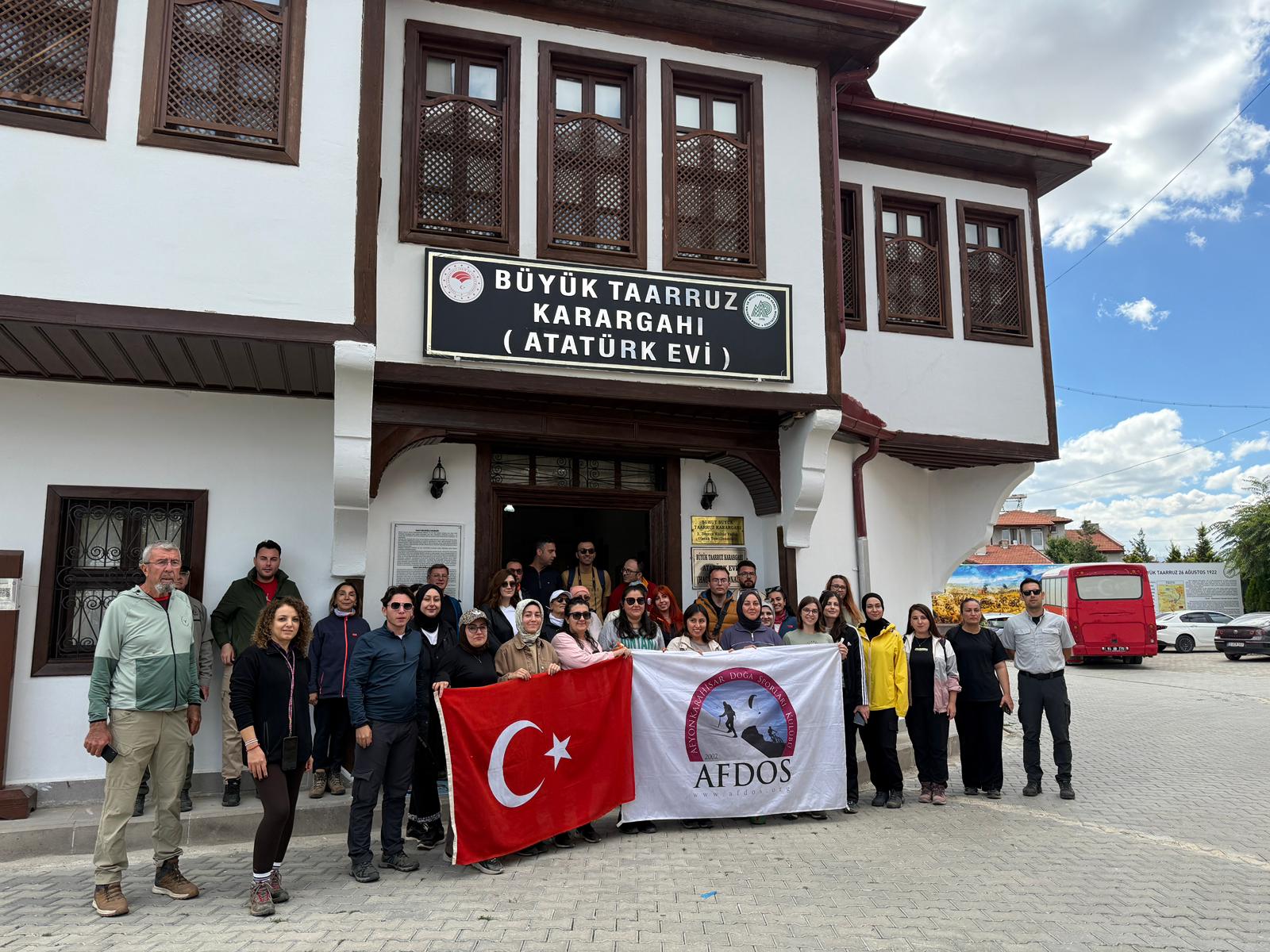 Afyonkarahisar Doğa Sporları Kulübü Şuhut'ta Doğa ve Tarihle Buluştu