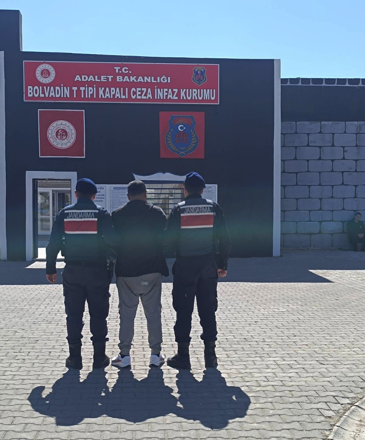 Afyonkarahisar'da 26 Yıl Kesinleşmiş Hapis Cezası Bulunan Şahıs Yakalandı