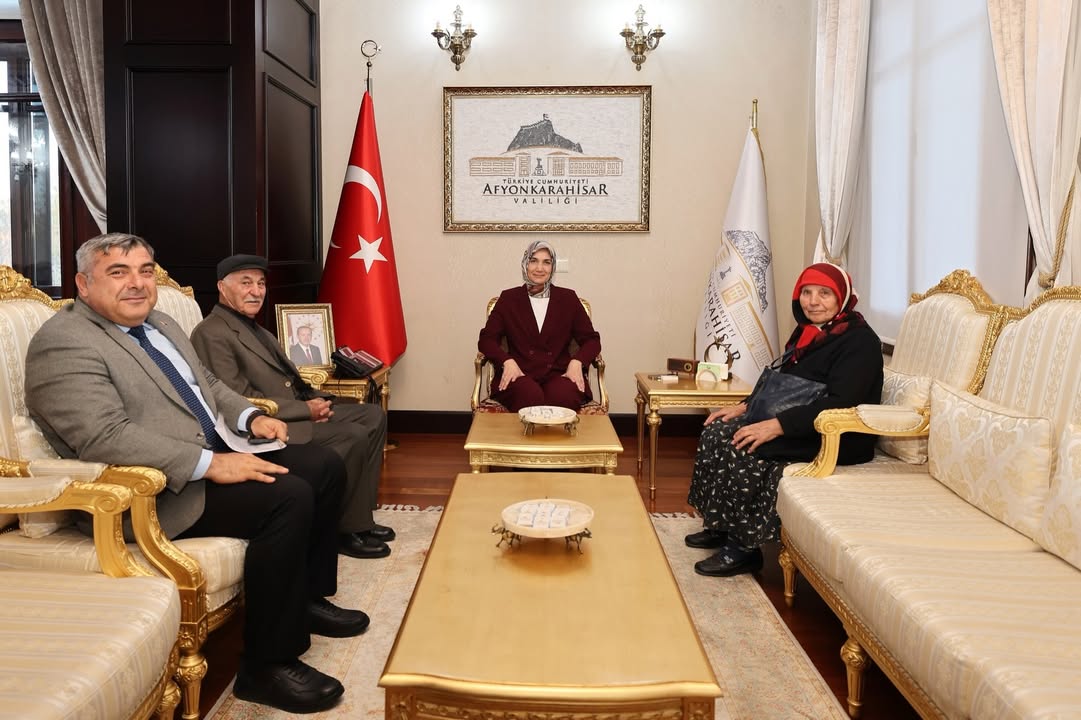 Valimiz Doç Dr. Kübra Güran Yiğitbaşı, İl Milli Eğitim Müdürü ve Hayırseverleri Kabul Etti