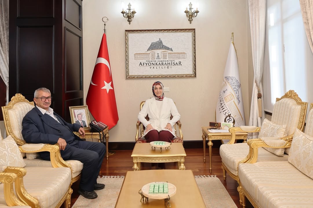 Valimiz Doç. Dr. Kübra Güran Yiğitbaşı, Şehit Yasin Çubuk’un Babasını Makamında Misafir Etti