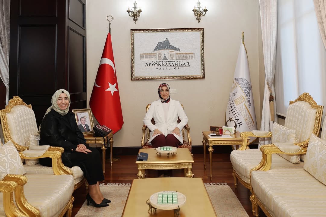 Valimiz Doç. Dr. Kübra Güran Yiğitbaşı, AK Parti Kadın Kolları Başkanı'nı Kabul Etti