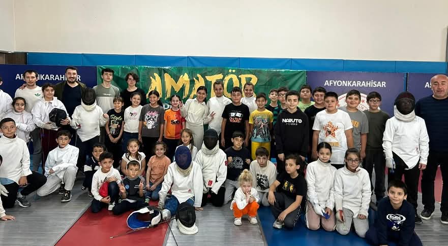 Afyonkarahisar Amatör Spor Haftası Etkinlikleri Genç Sporcuları Coşturdu