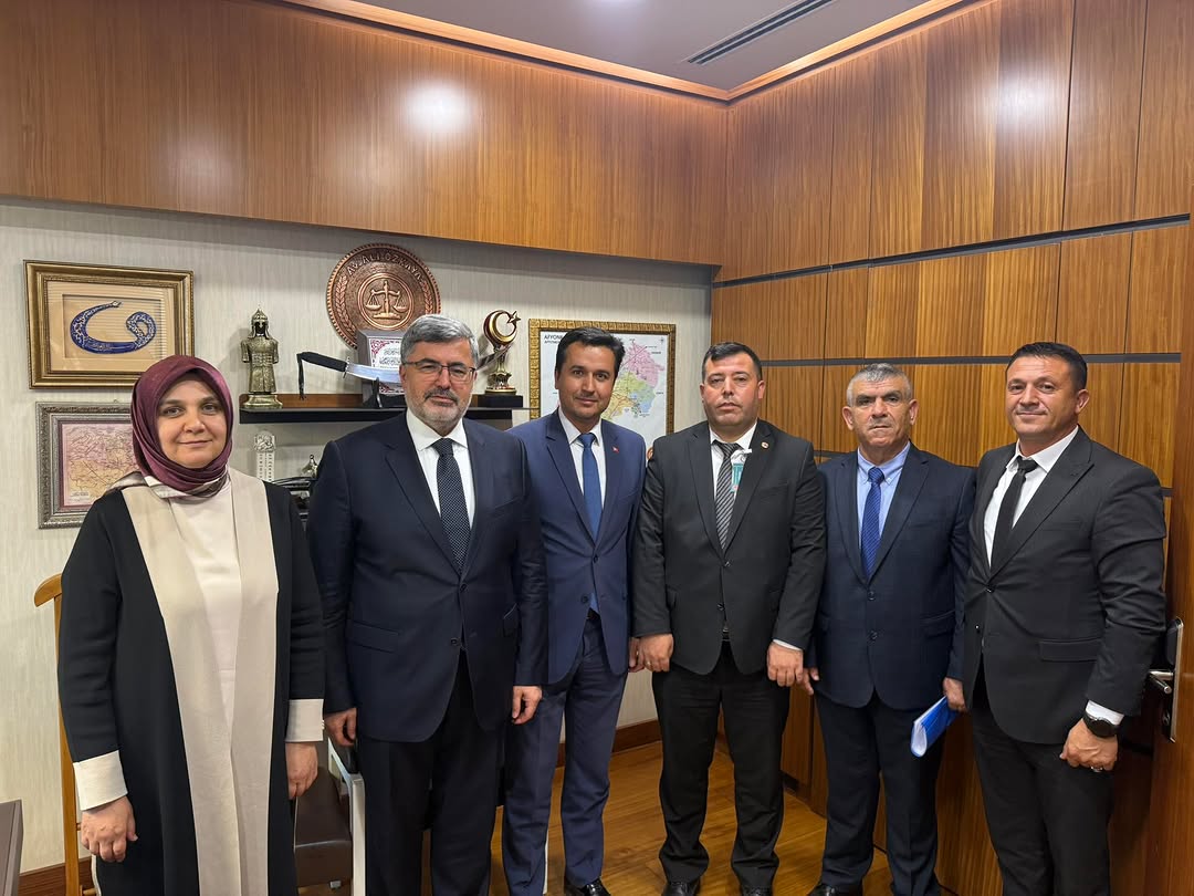 AK Parti İhsaniye İlçe Başkanı ve Belediye Başkanları Gazi Meclisimizde Misafir Edildi