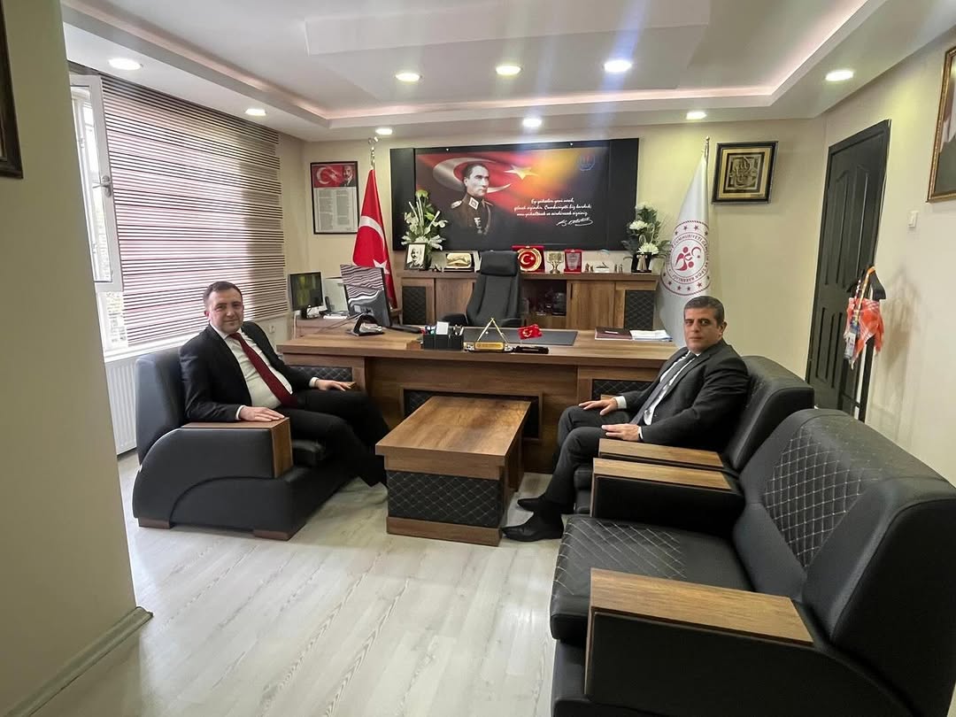 Çeltikçi Kaymakamı Ömer Levent Türk, Burdur İl Gençlik ve Spor Müdürü Orhan Kemerkaya'yı Ziyaret Etti