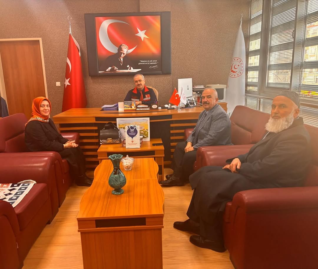 Afyonkarahisar İl Müdürü Sayın Bilal Erdoğan, Müftlük Şube Müdürü Salih Elmas ve Engelli Koordinatörü Hanife Korkuteli'yi Kabul Etti