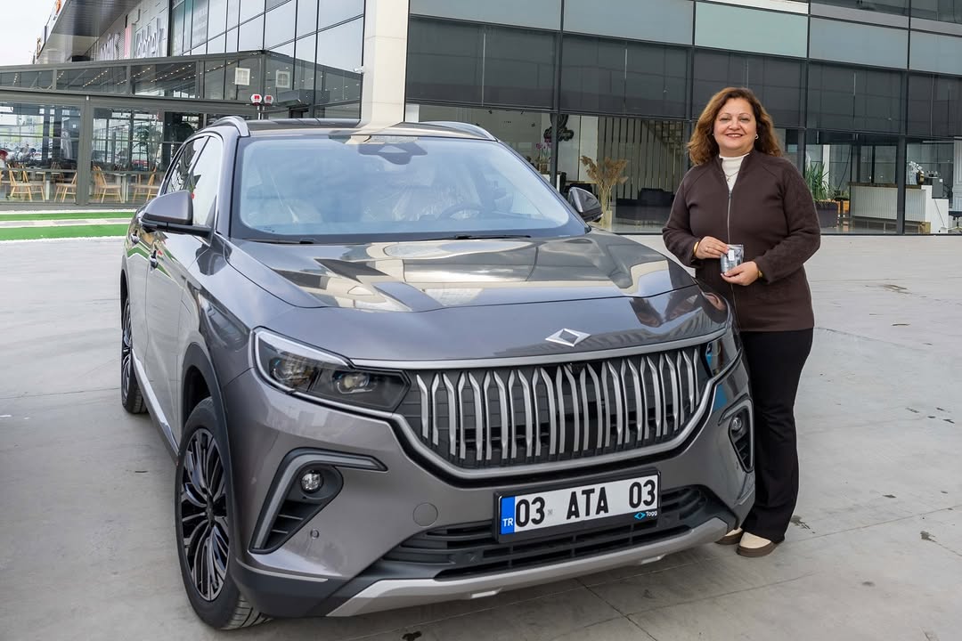 Afyonkarahisar Belediye Başkanı'ndan TOGG T10X Marka Araç Teslimi