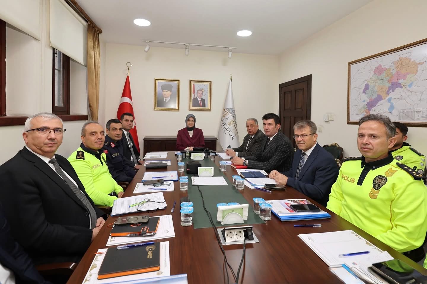 81 İlde Eş Zamanlı Gerçekleştirilen Trafik Güvenliği Toplantısında Hız Sınırlamaları Değerlendirildi