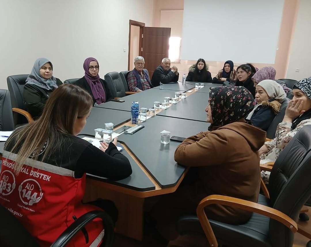 Emirdağ Sosyal Hizmet Merkezi Tarafından Verilen Seminer