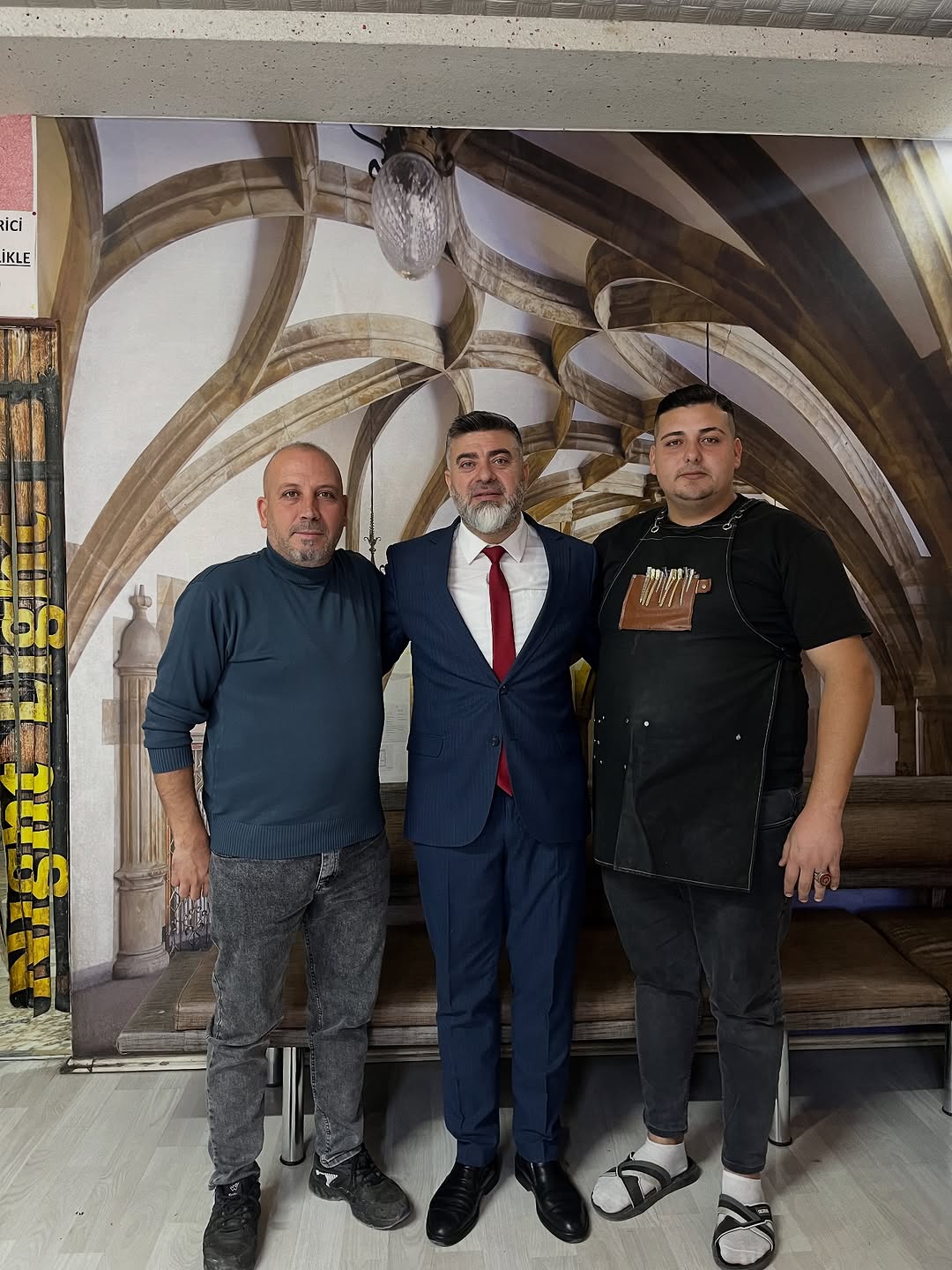 Afyon Berberler ve Kuaförler Esnaf Odası Başkanı Suat Uygur'dan Ziyaret Duyurusu