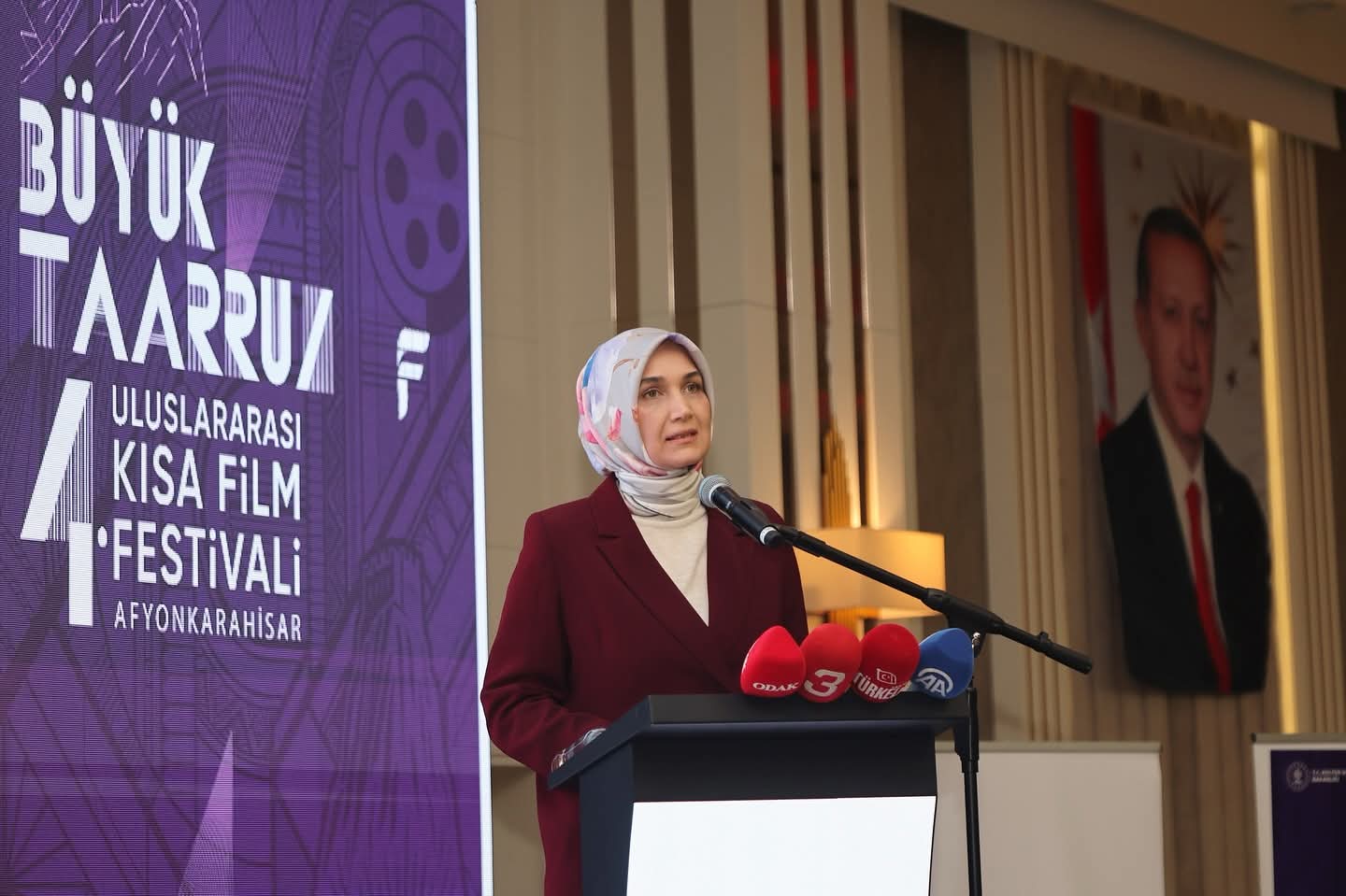 Vali Doç. Dr. Kübra Güran Yiğitbaşı, Büyük Taarruz Uluslararası Kısa Film Festivali Açılış Törenine Katıldı