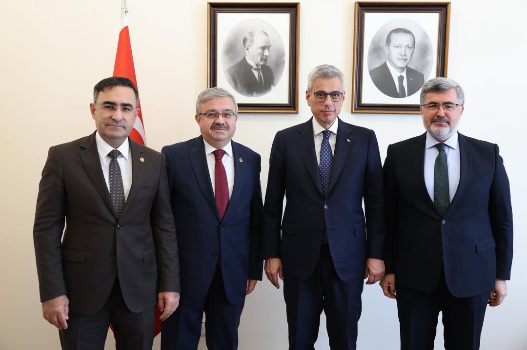 Afyonkarahisar Milletvekili Sağlık Bakanı Kemal Memişoğlu'nu Ziyaret Etti