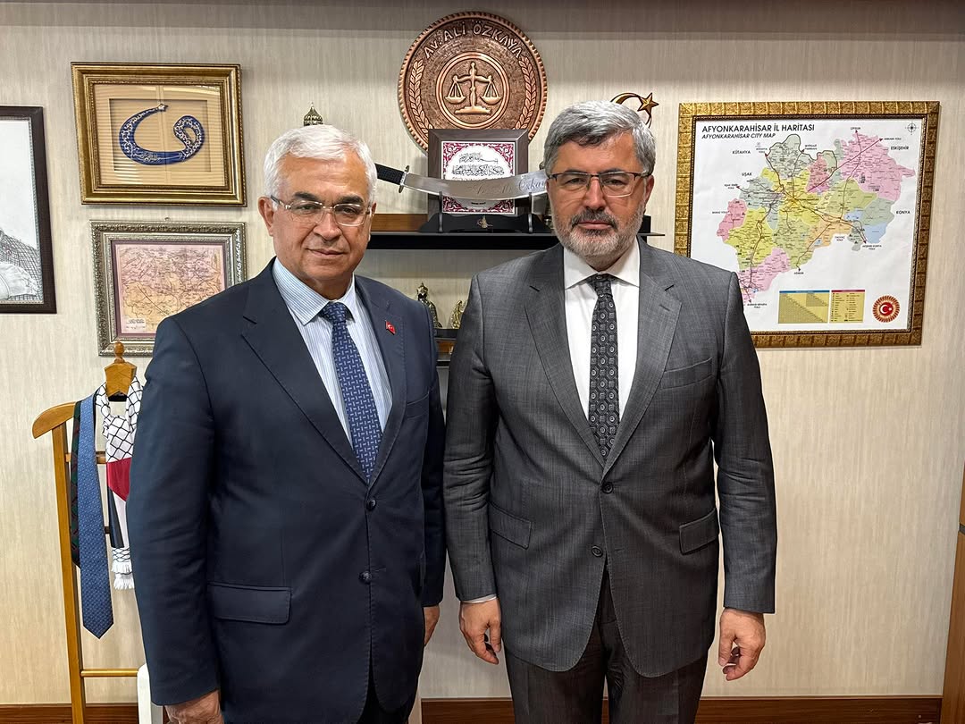 AK Parti Sinanpaşa İlçe Başkanı İsmail Aktürk Gazi Meclisinde Misafir Edildi