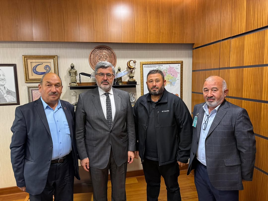 AK Parti İscehisar İlçe Başkanı Metin Balaban ve Seydiler Belediye Başkanı Adem Tokdemir Gazi Meclisinde Hemşehrilerini Misafir Etti