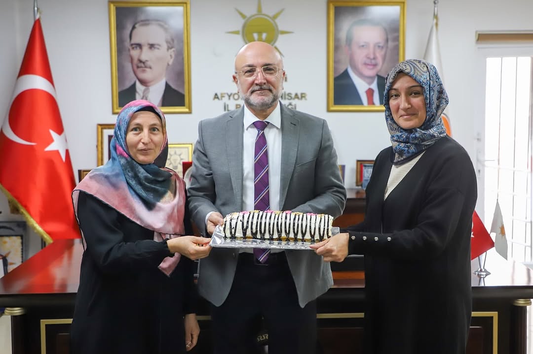 Afyonkarahisar Çölyak ve PKU Yaşam Derneği Başkanı Aybike Kocasoy AK Parti Afyonkarahisar İl Başkanlığında Ağırlandı