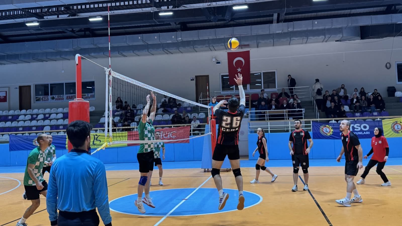 19. ATSO Spor Oyunları Voleybol Turnuvasında Yarı Final Heyecanı