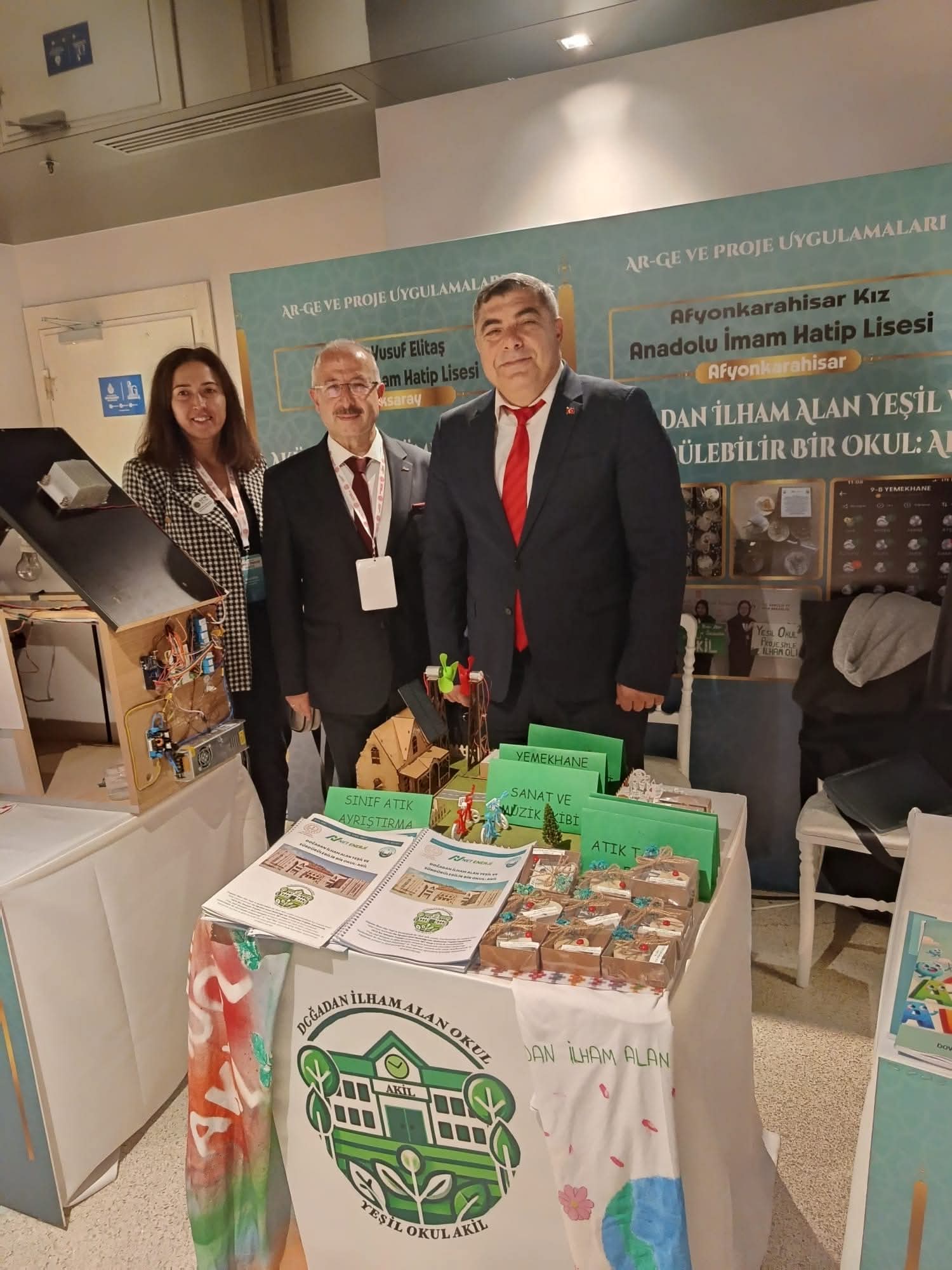 Afyonkarahisar Kız Anadolu İmam Hatip Lisesi Türkiye Genelinde İlk 50 Proje Arasında Yer Aldı