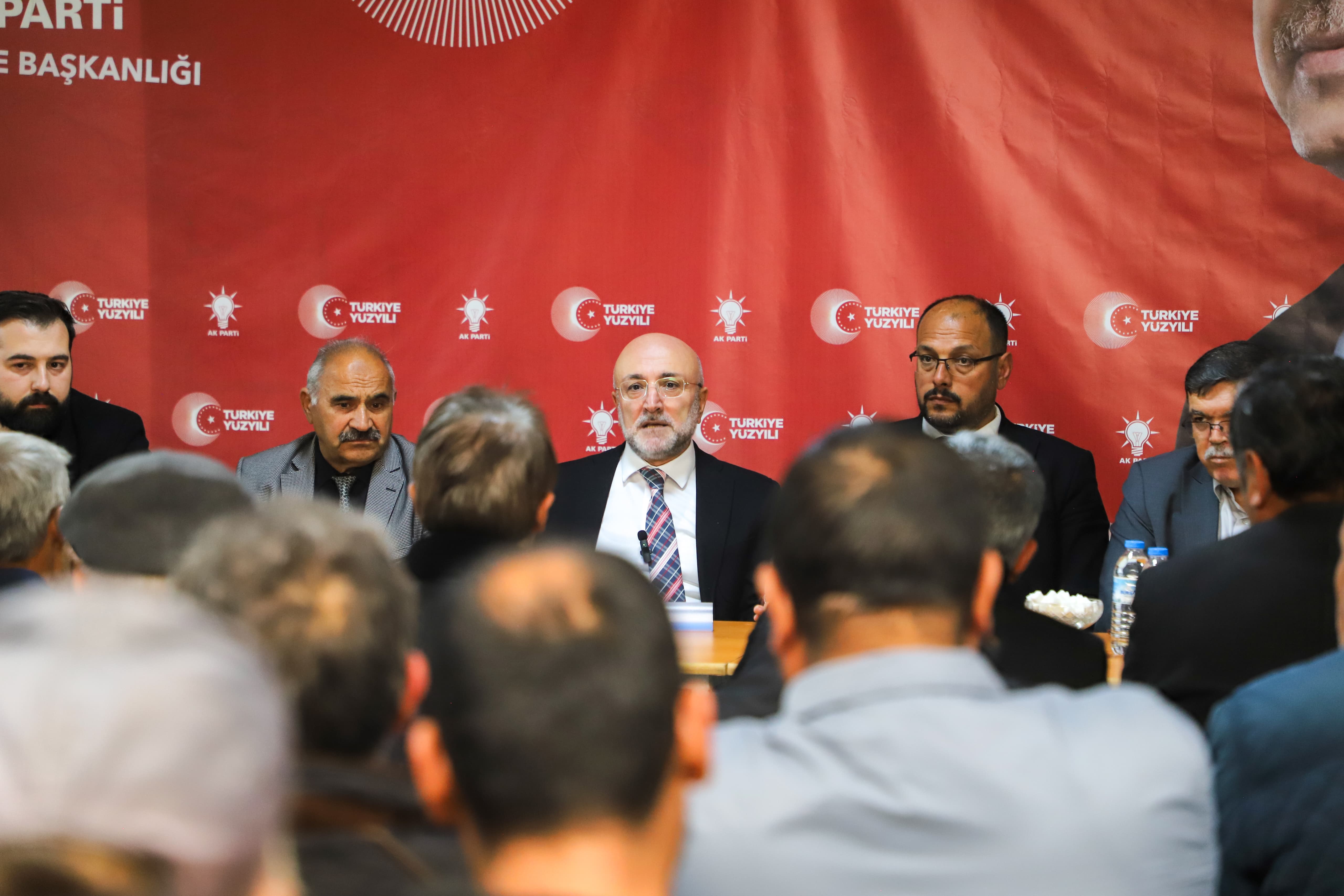 AK Parti Afyonkarahisar İl Başkanı Turgay Şahin, Bayat İlçe Danışma Meclisi Toplantısında Mahalle ve Köy Başkanlarıyla Buluştu