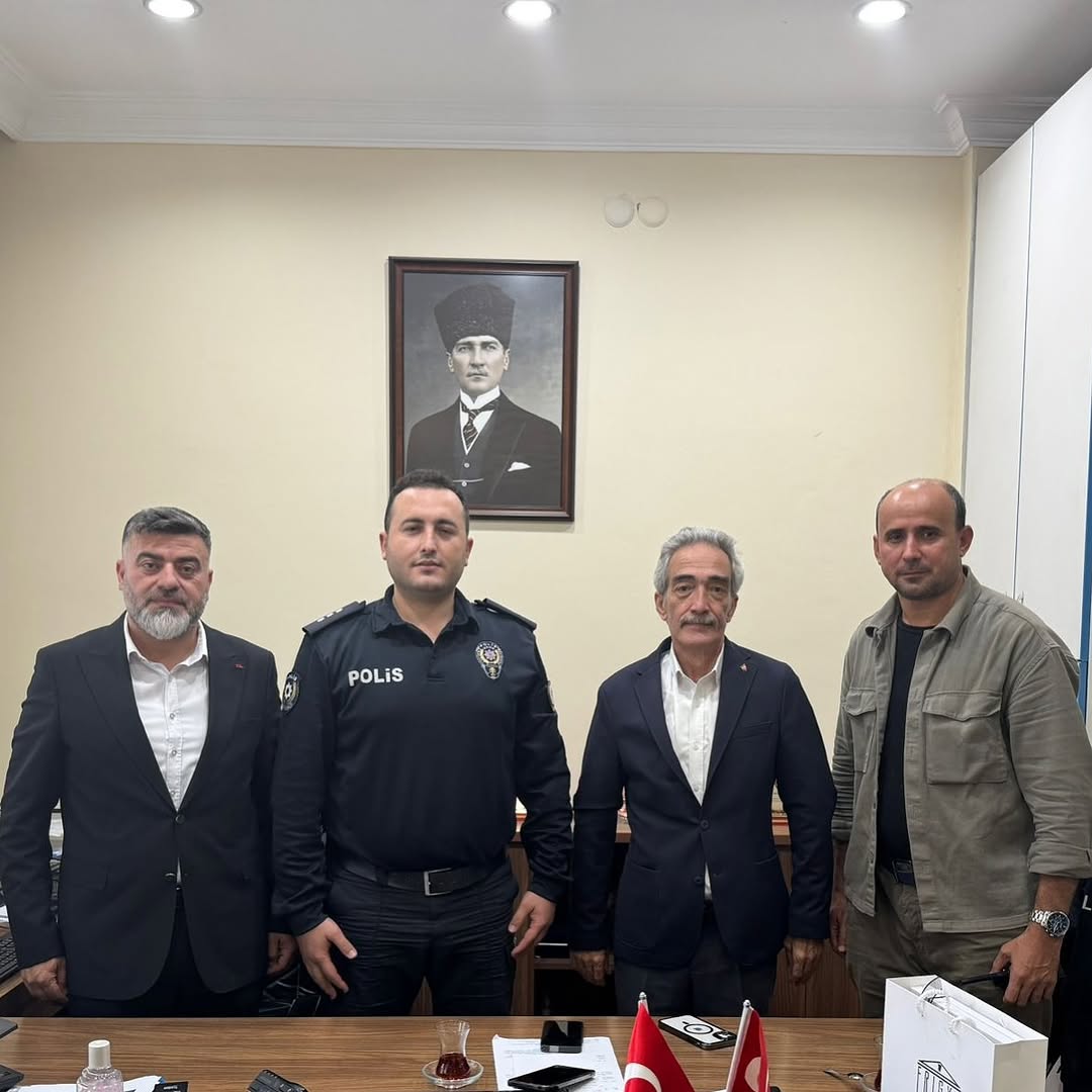 Afyonkarahisar Muhtarlar Derneği Ziyaretinden Fotoğraf Paylaşımı