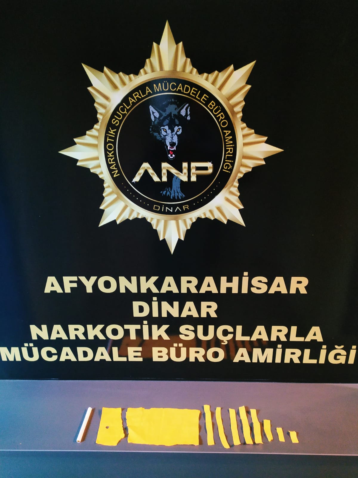 Afyonkarahisar'da Peçeteye Emdirilmiş Uyuşturucu Operasyonu