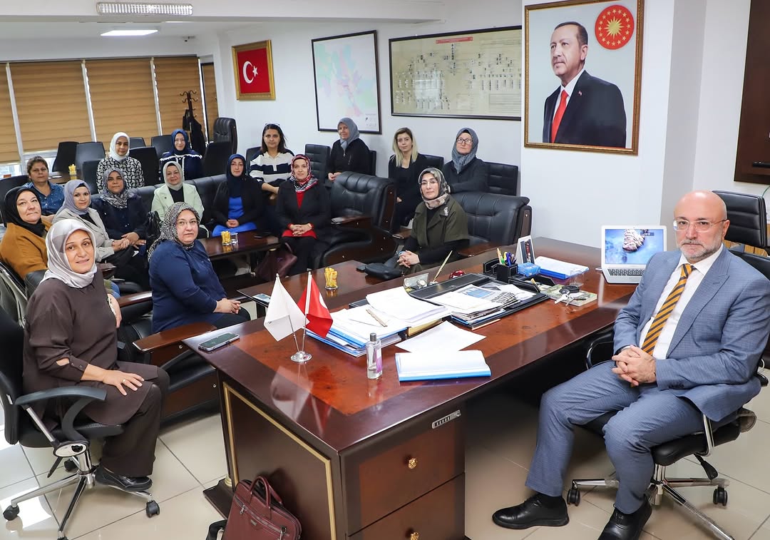 AK Parti Afyonkarahisar İl Başkan Yardımcıları ve Kadın Kolları Başkan Vekili Ziyareti