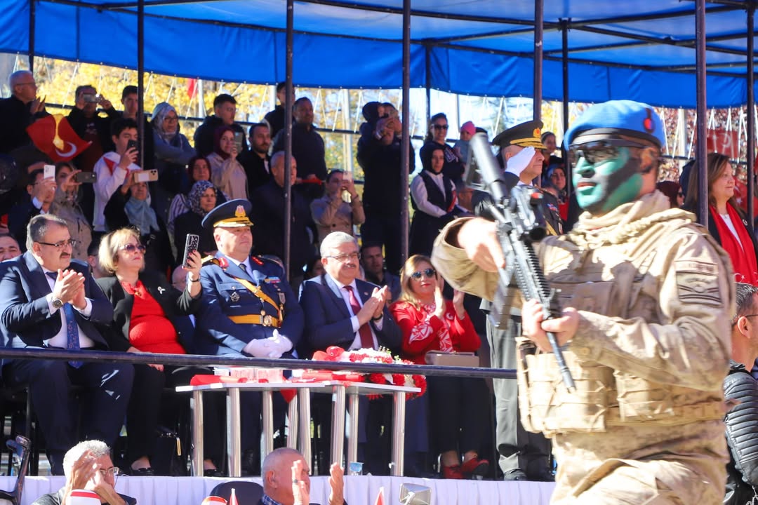 Afyonkarahisar Milletvekilinden Cumhuriyet Bayramı Paylaşımı