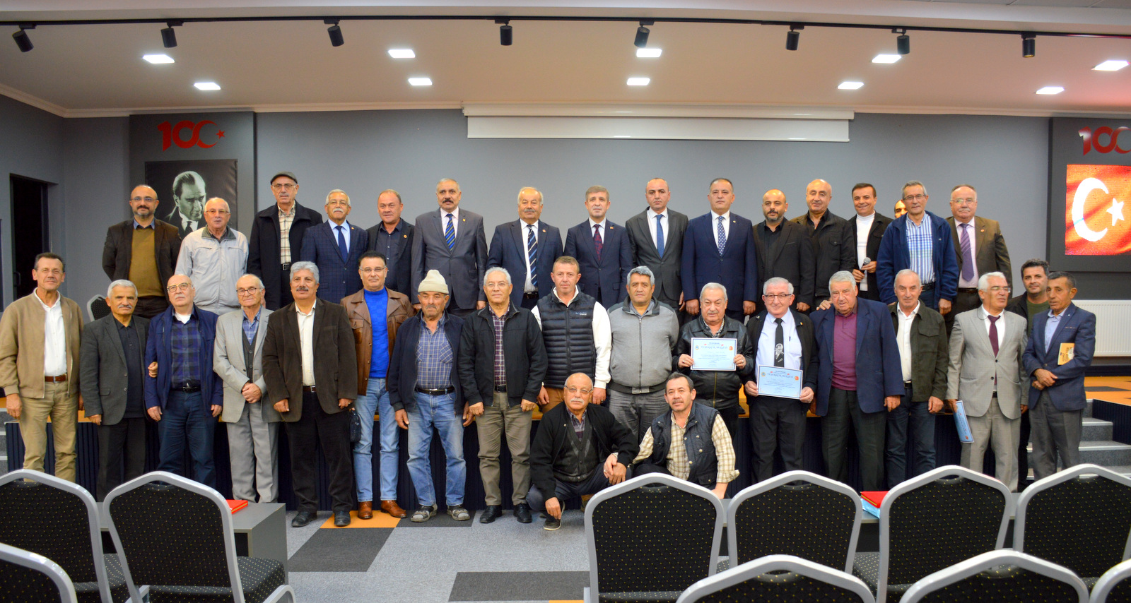 Türk Ocakları Dinar Şubesi'nden Cumhuriyet Paneli