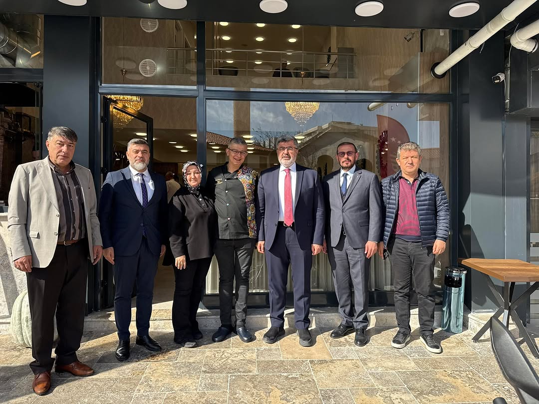 Afyonkarahisar'da Hakan Çıray Lokantası Açıldı