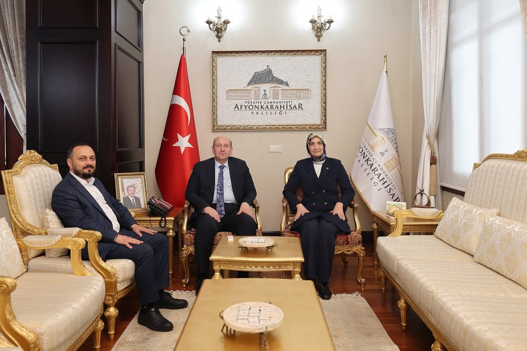 Çalışma ve Sosyal Güvenlik Bakan Yardımcısı Afyonkarahisar Valiliği'ni Ziyaret Etti