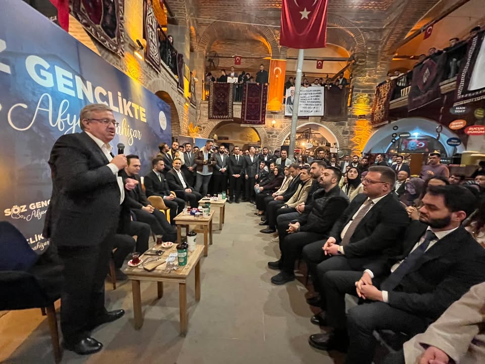 AK Gençlik Taşhan'da Coşkulu Bir Program Gerçekleştirdi