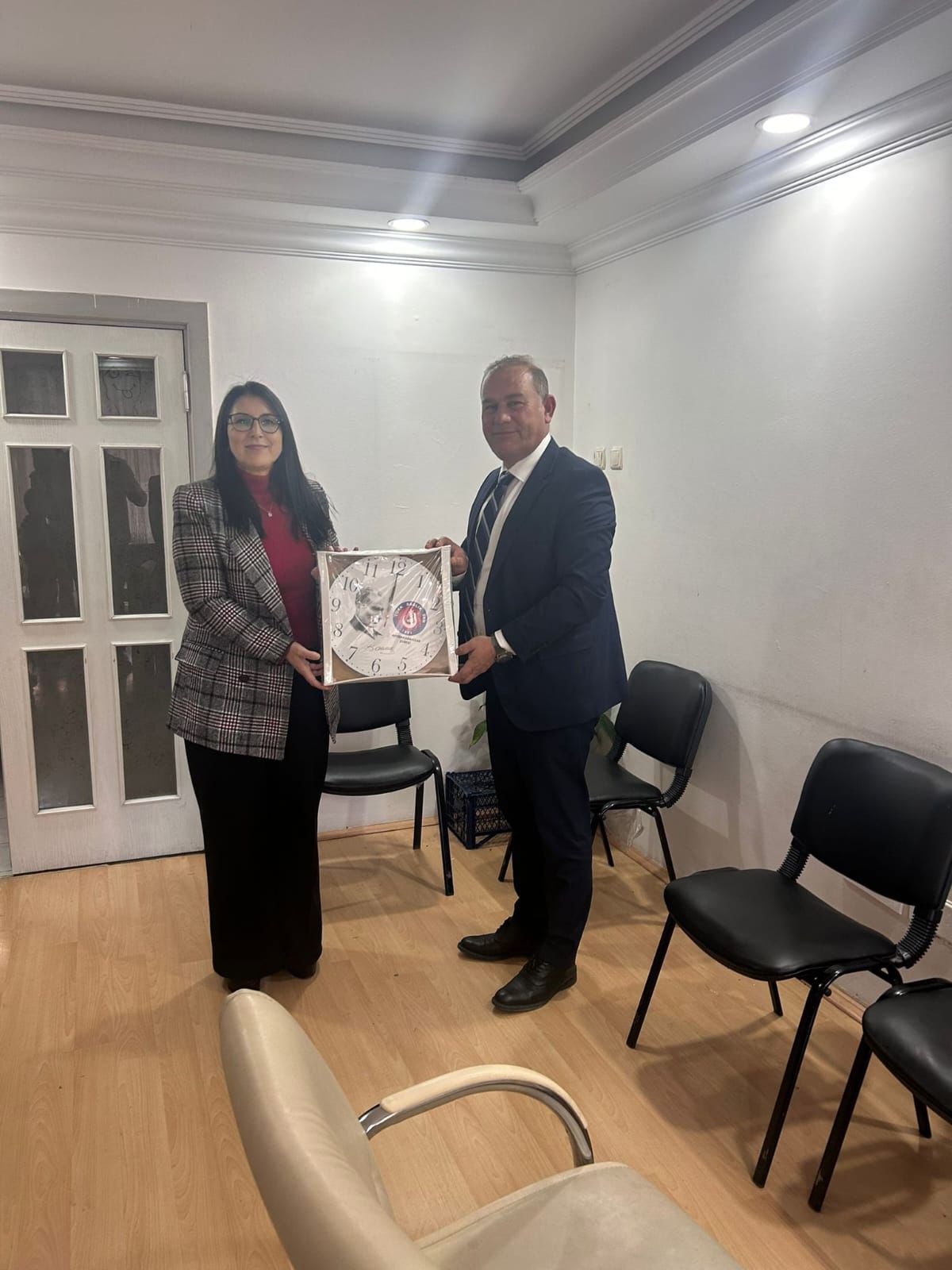 Türk Sağlık-Sen Afyonkarahisar Şube Başkanı Mehmet Ali Öztürk, Ulusal Otizm Konfederasyonu Genel Başkanı Fatma Kilci Kavas ile Ortak Çalışmaları Görüştü