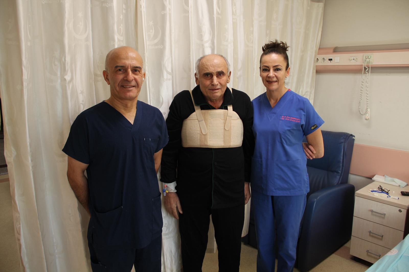 Afyonkarahisar Devlet Hastanesinde İlk Kez Uygulanan İleri Düzey Kalp Cerrahisi Başarıyla Gerçekleştirildi