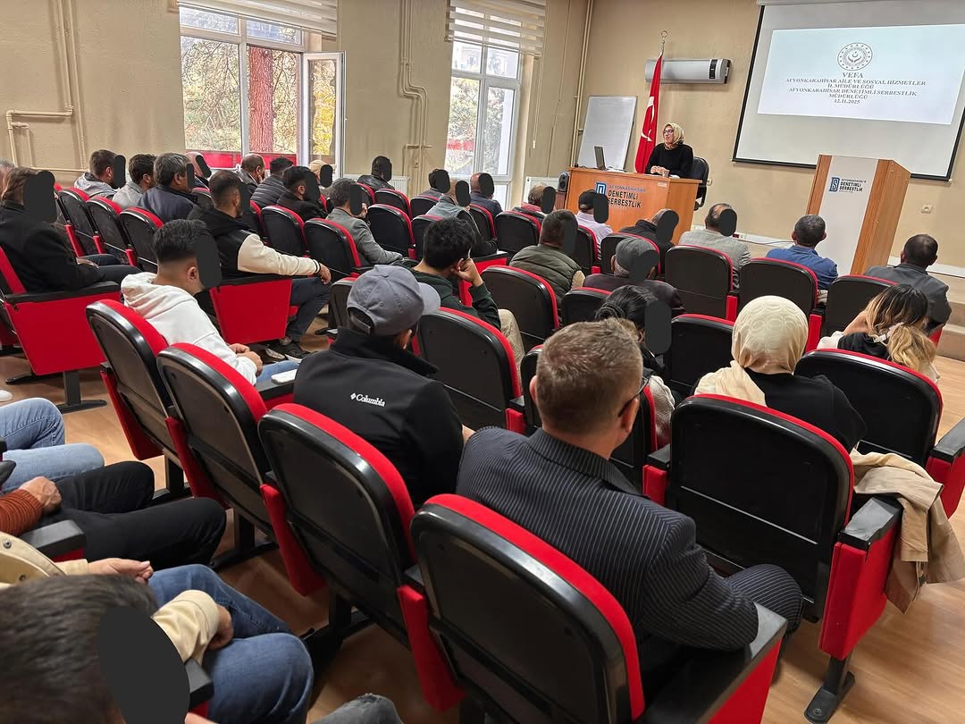 Afyonkarahisar Denetimli Serbestlik Müdürlüğünde 'Vefa' Konulu Seminer Düzenlendi
