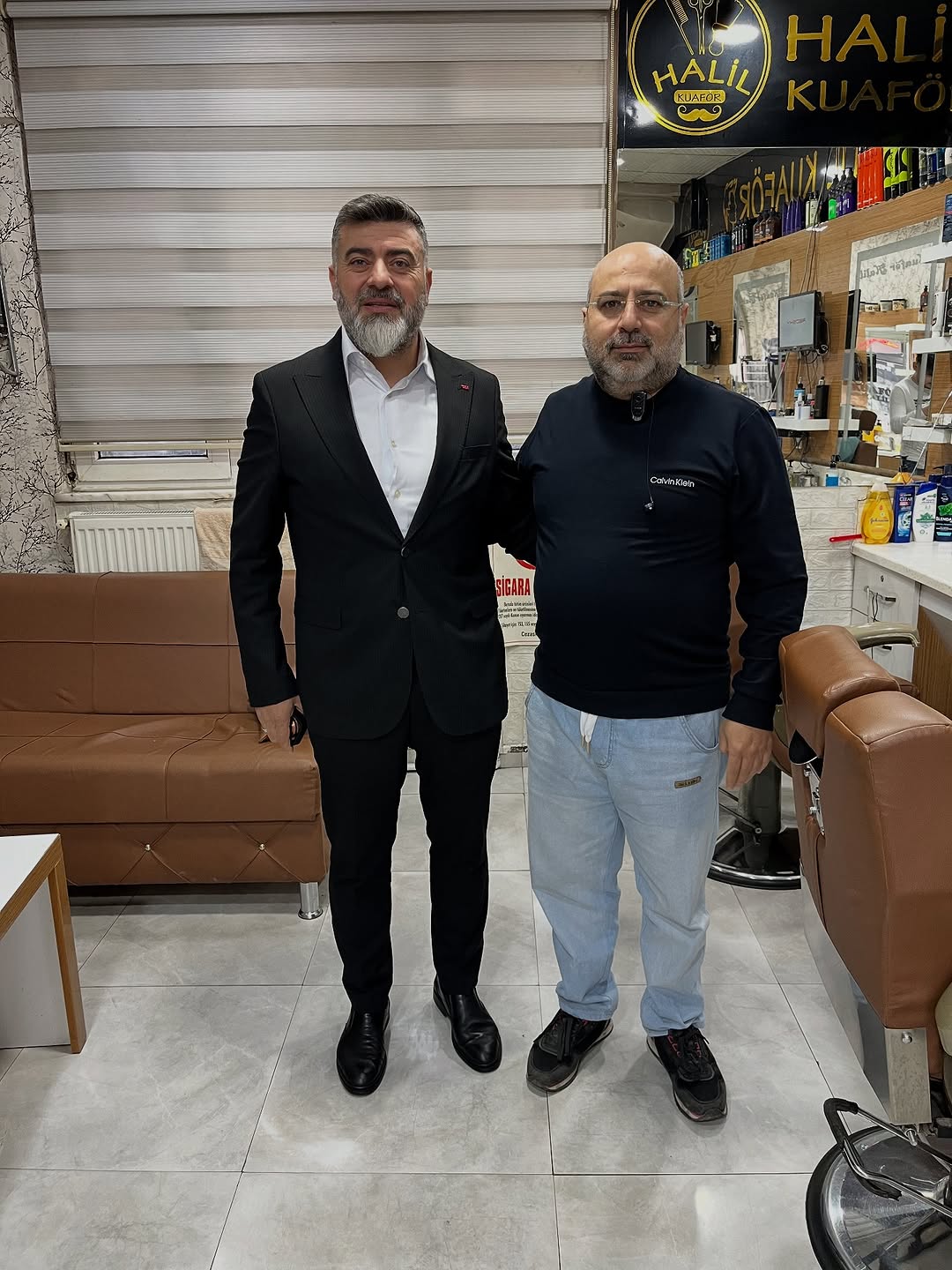 Afyon Berberler ve Kuaförler Odası Başkanı Suat Uygur'dan Ziyaret Mesajı