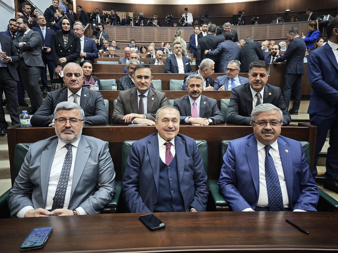 TBMM AK Parti Grup Toplantısında Cumhurbaşkanı Erdoğan'ın Konuşması Dinlendi