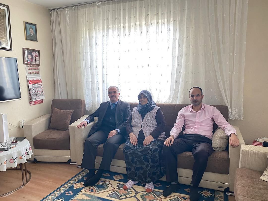 Afyonkarahisar Aile ve Sosyal Hizmetler İl Müdürlüğü'nden Vefa Ziyareti