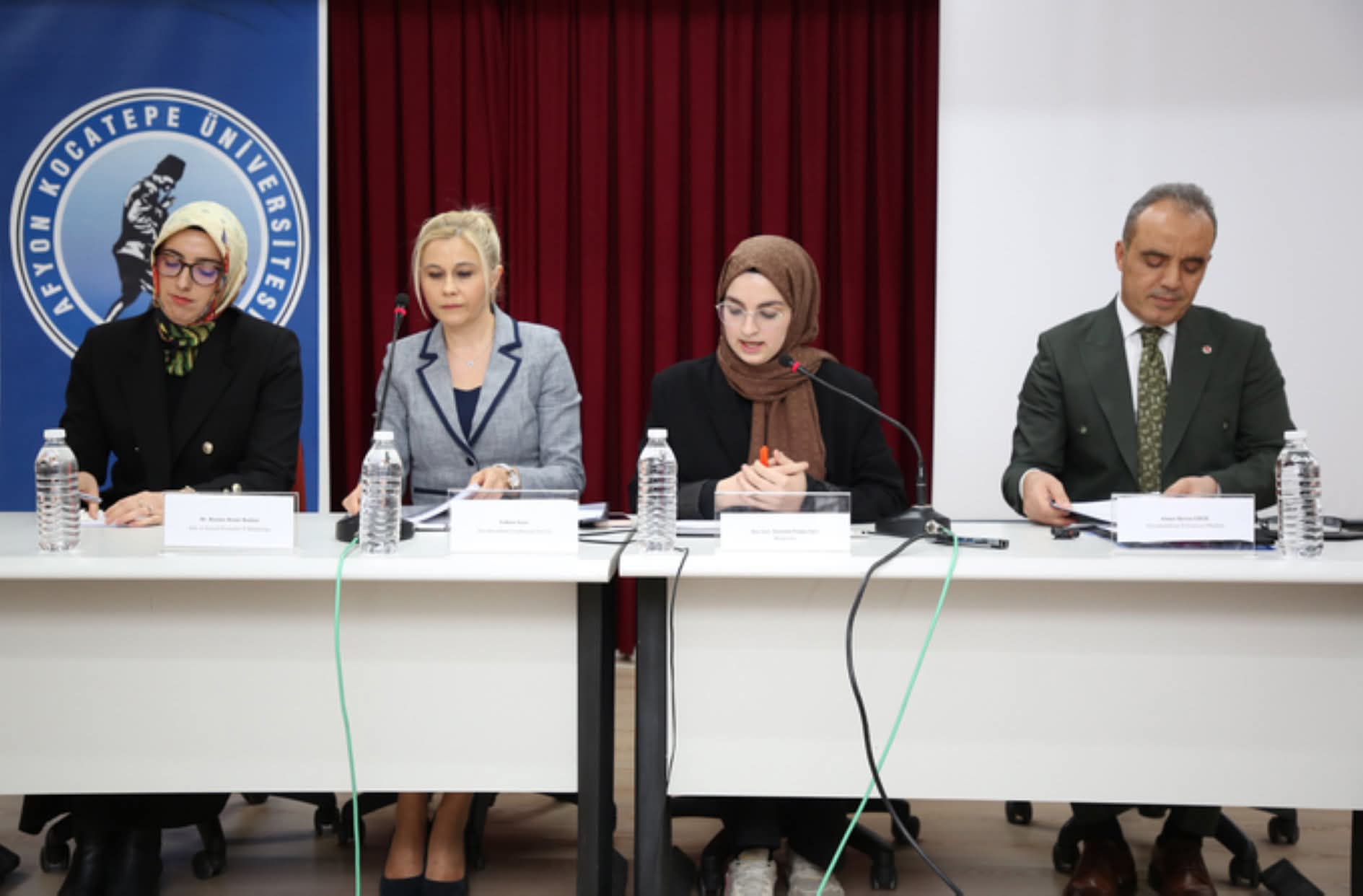 Kadına Yönelik Şiddet Paneldi: Psikososyal ve Hukuki Boyutlar Tartışıldı