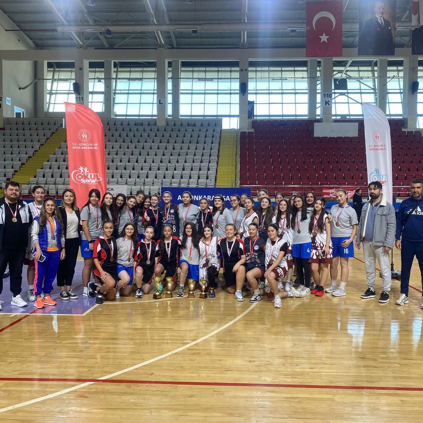 Okul Sporları Voleybol ve Basketbol Müsabakaları Heyecan Dolu Anlarla Son Buldu