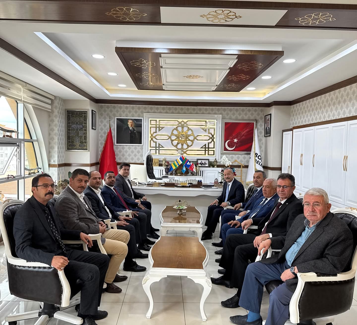 MHP Milletvekili Mehmet Taytak, Bolvadin'e Modern Çöp Temizleme Aracı Kazandırdı