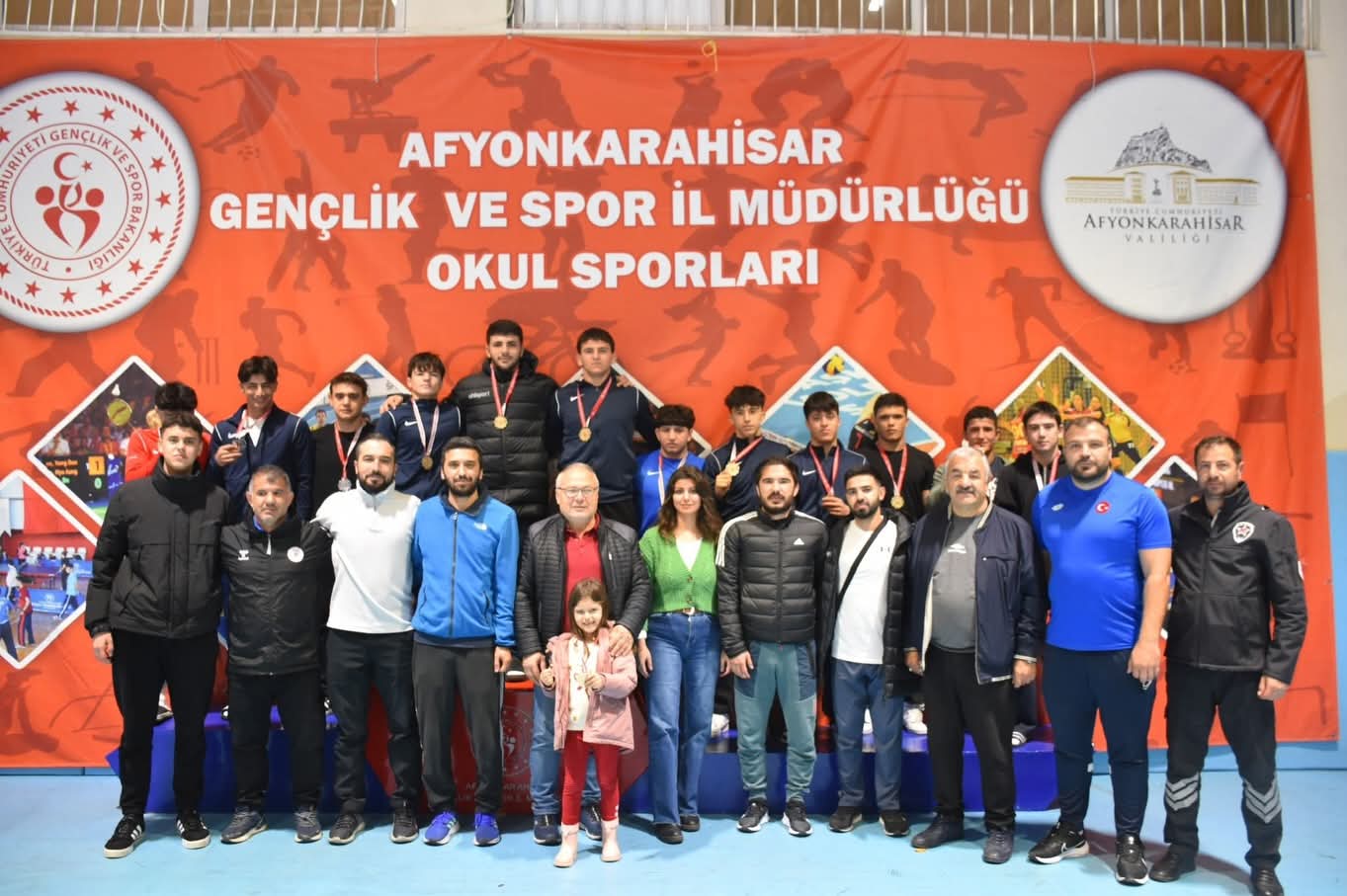 Okul Sporları Genç Erkekler A Grekoromen ve Serbest Güreş İl Birinciliği Sona Erdi