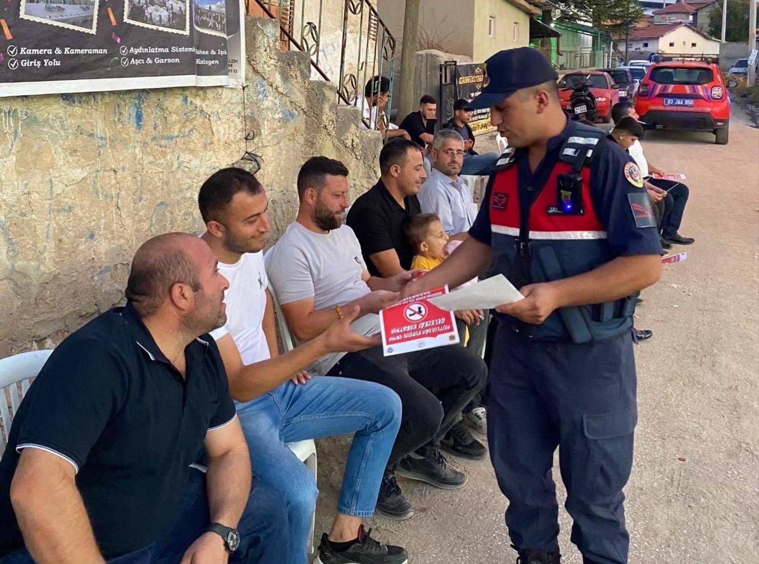 Afyonkarahisar Jandarmasından Düğünlerde Havaya Ateş Açılmasına Karşı Bilgilendirme Faaliyetleri