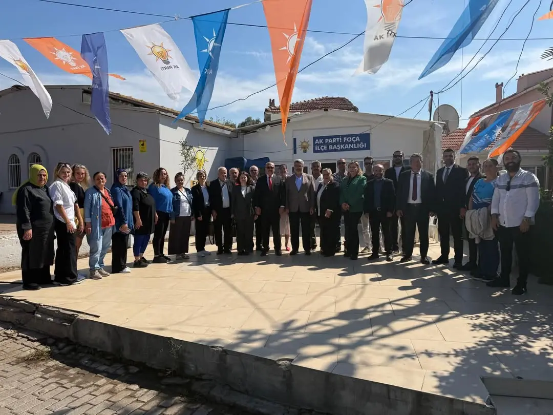 Cumhurbaşkanı Erdoğan, Dava Arkadaşlarıyla Foça'da Buluştu