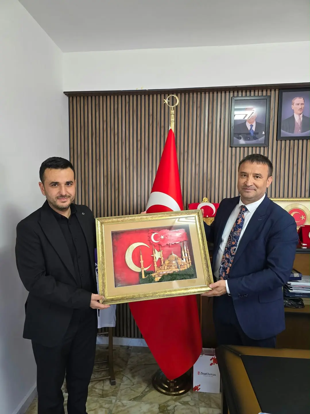Afyon Demiryol-İş Sendikası Şube Başkan Adayı Abdülmecit Akbaş, Mhp Afyonkarahisar İl Başanlığı'nı ziyaret etti