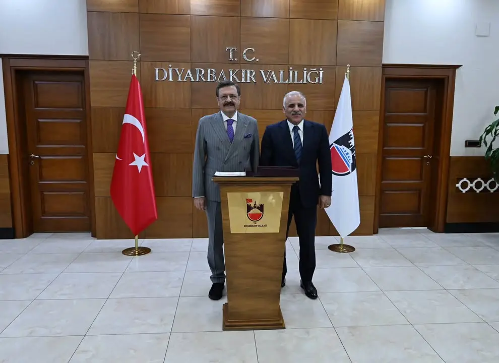 TOBB Başkanı Mustafa Rifat Hisarcıklıoğlu'nun Diyarbakır Ziyareti ve Eğitim Yatırımları Hakkındaki Paylaşımı