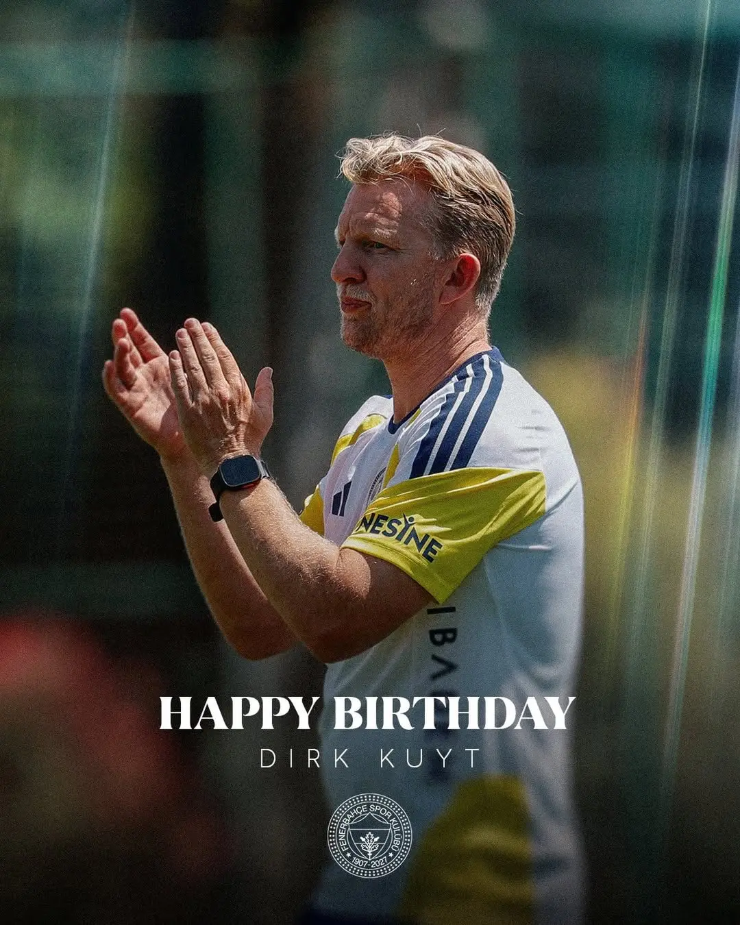 Fenerbahçe'nin Efsane Futbolcusu Dirk Kuyt'a Doğum Günü Kutlaması
