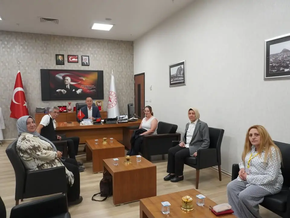 TÜRKİYE SAKATLAR DERNEĞİ’NDEN HASTANEMİZE ZİYARET