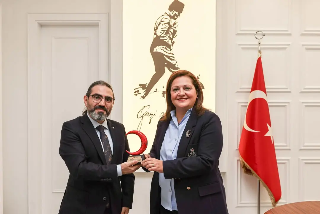 Afyonkarahisar Belediye Başkanı Burcu Köksal, Kızılay İçecek Genel Müdür Yardımcısı Mehmet Karaaslan ile Görüş Alışverişinde Bulundu