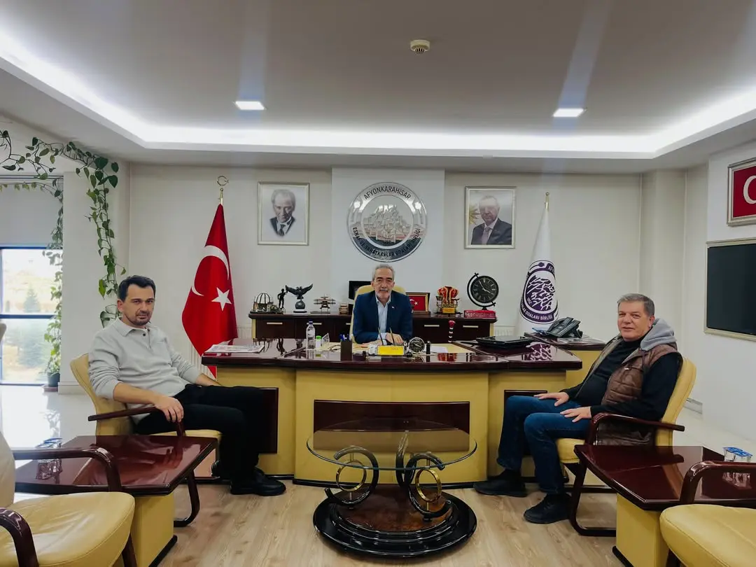 Gazeteci Saadettin Ulusoy ve İş İnsanı Muhammed Raşit Birliktir, Afyonkarahisar Esnaf ve Sanatkarlar Odaları Birliği Başkanını Ziyaret Etti