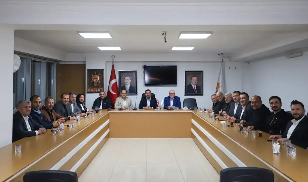 İl Başkanımız Dr. Özgür Kavak başkanlığında, Belediye Başkanları Toplantımızı gerçekleştirdik....