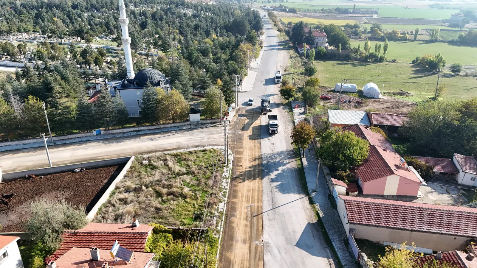 Bolvadin yolları yenileniyor, konfor artıyor