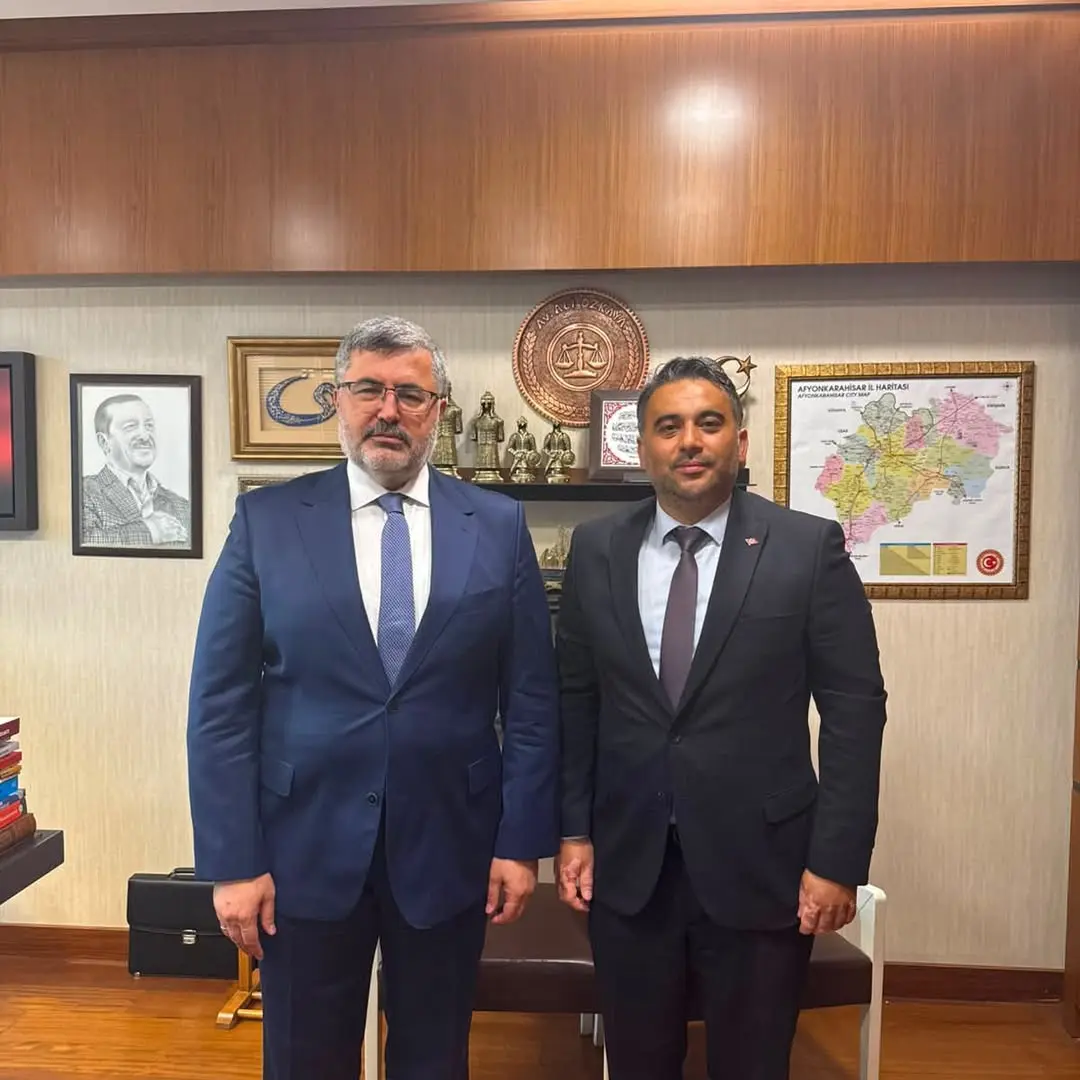 Ak Parti Afyonkarahisar Milletvekili Ali Özkaya, Belçika'da Yaşayan Hemşehrimiz Enes Demirci'yi Gazi Meclisimizde Misafir Etti